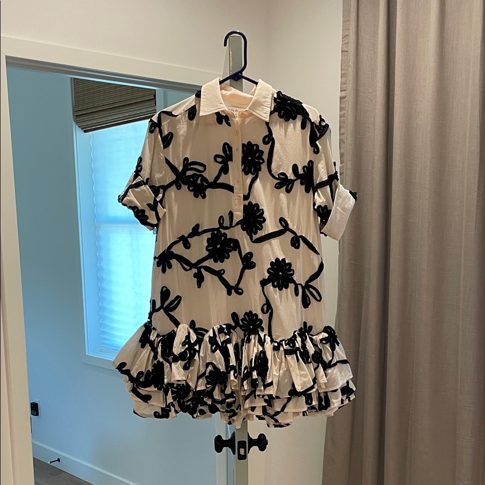Elegant Black and White Floral Dress